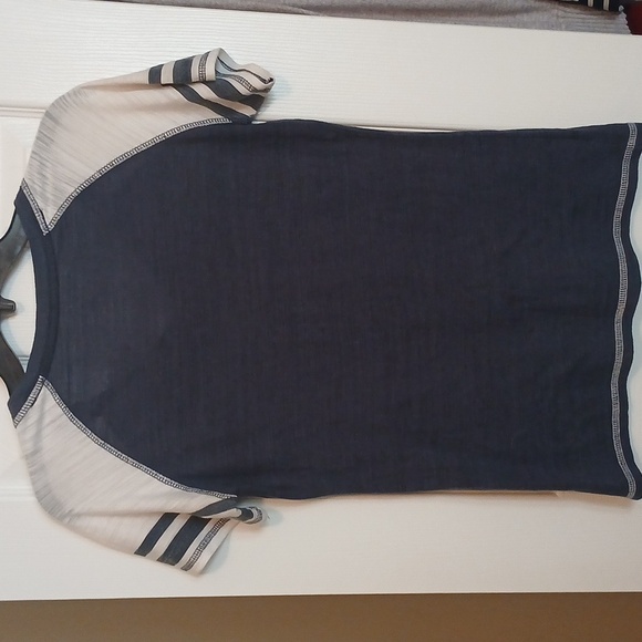 Women's Boston Red Sox Navy and White Tee - Picture 5 of 6